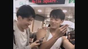 帅哥直男互吃大鸟视频,一场意外的帅哥盛宴